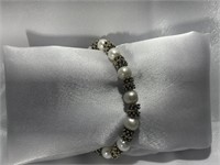 14K Bead & 8.5mm Pearl Bracelet