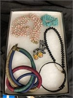 UNIQUE JEWELRY MIX / 6 PCS