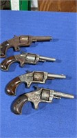 4 antique revolvers, not working condition