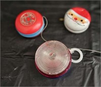 3 yoyo's