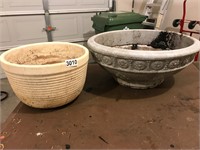 Tan ceramic pot and faux concrete (plastic) pot