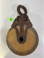 MYERS? PRIMITIVE WOOD PULLEY