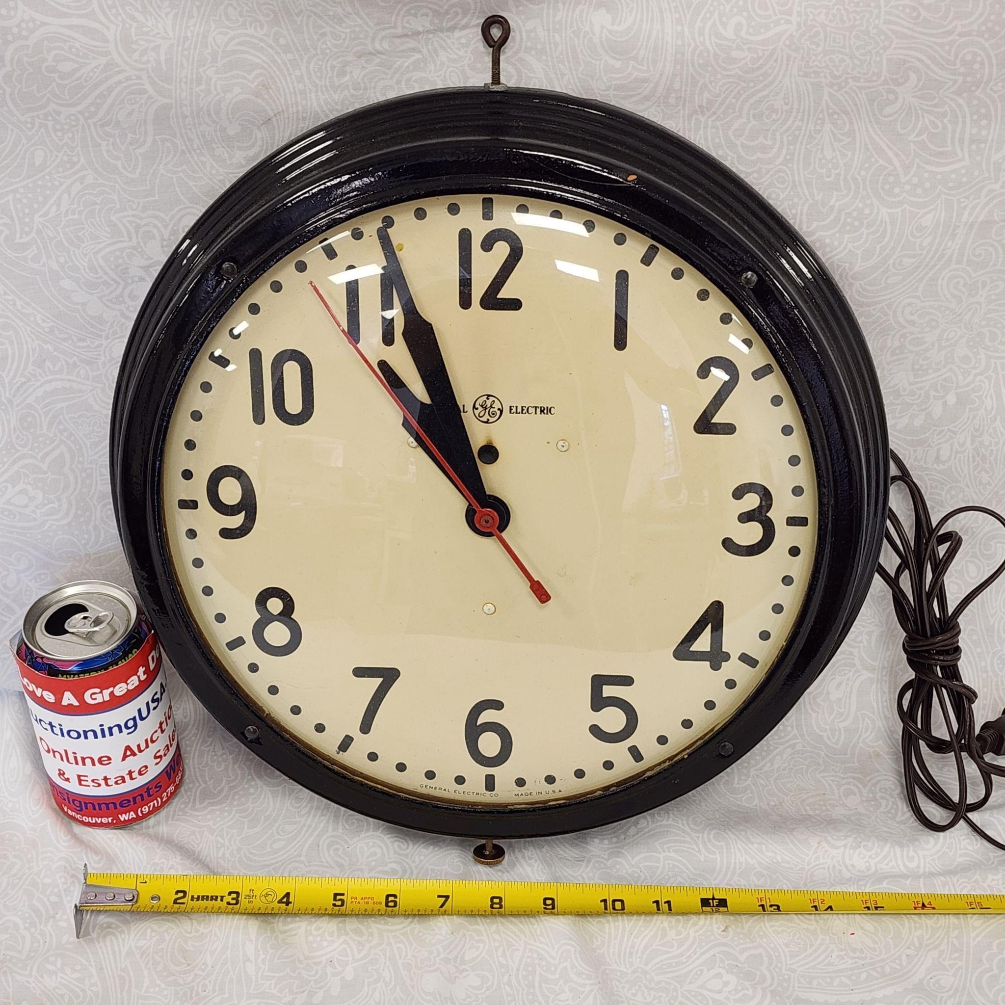 Vintage G.E. General Electric Schoolhouse Clock