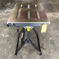 Small adjustable welding table