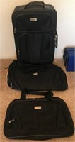 X - 3 PIECES OF LUGGAGE (B15)