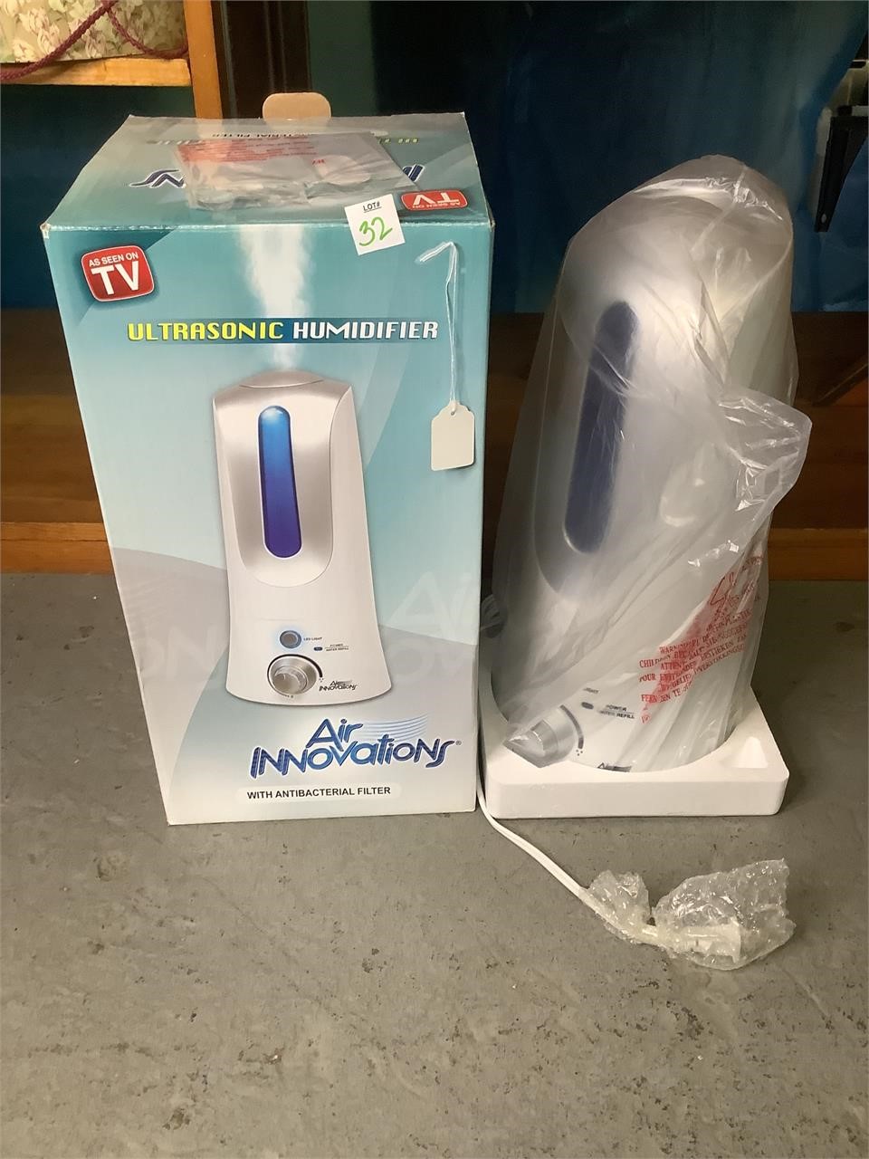 Ultrasonic Humidifier, NIB