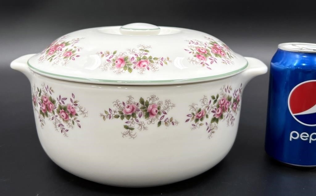 Royal Albert Country Bakeware Covered Round