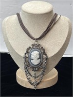 Vintage dame cameo inspired necklace