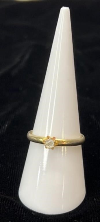 Vintage Diamond costume ring; size 8