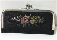 VINTAGE SMALL PEDICURE WALLET WITH TOOLS