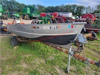 Crestliner 14ft Aluminum Fishing Boat