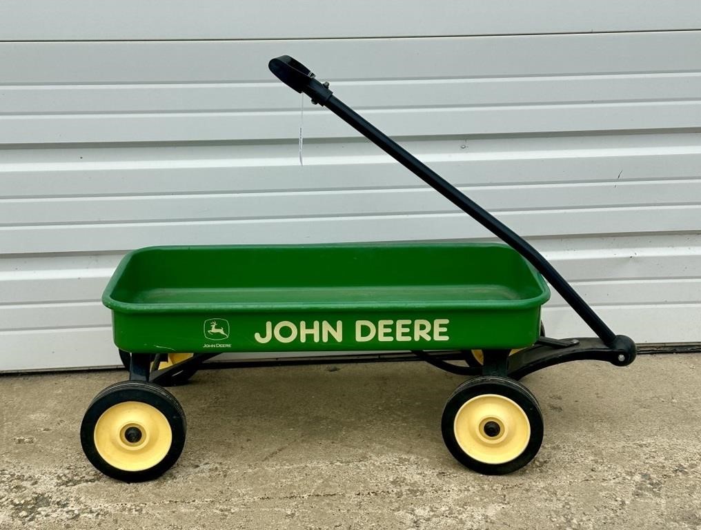 John Deere Coaster Wagon