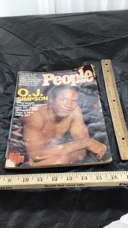 Oct. 17,1977 People Magazine O.J. Simpson