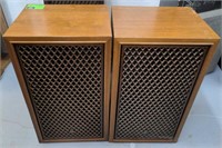Pair of Sensui sp-1500 speakers 12"x15"x26