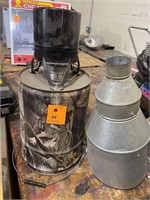 5 Gallon camouflaged feeder Moultrie