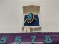 Unmarked Silver? Turquoise Ring TW: 5.1g