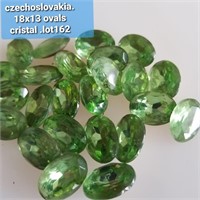 CZECH VTG 18X13MM CRYSTAL GLASS OVAL PERIDOT STONE