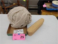 Unspun Wool &Wooden Sleeve Board- Flat
