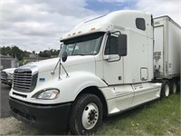 2007 Freightliner Sleeper Tractor