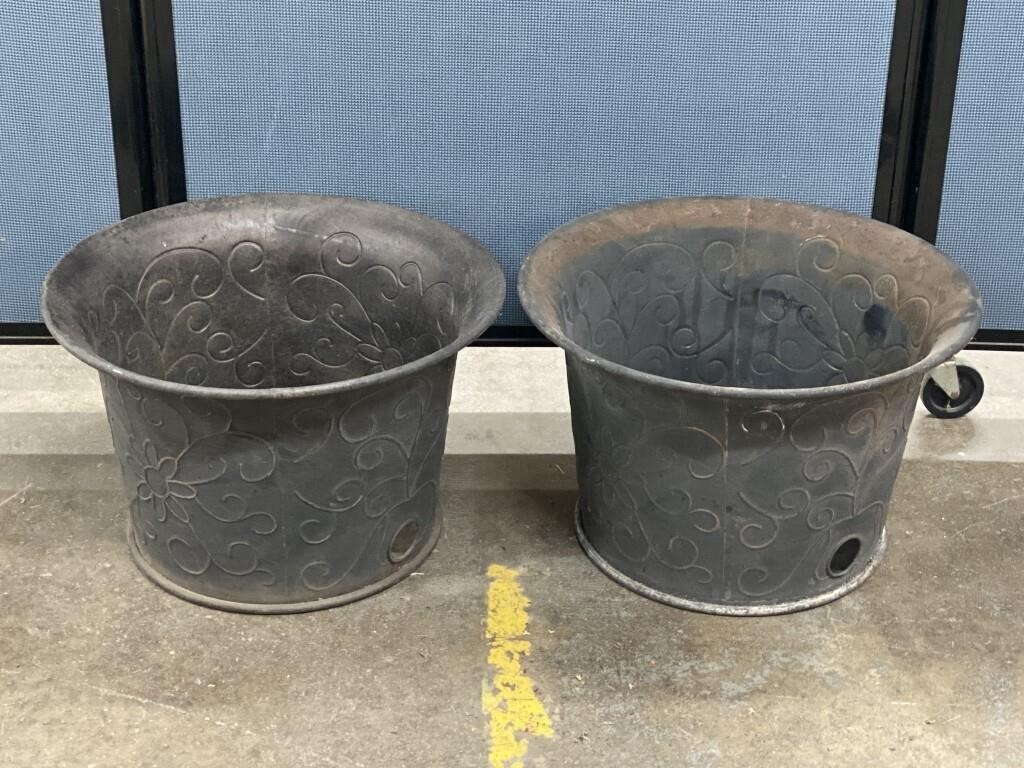 2 Metal Flower Pots 18"x11.5”