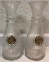 X - LOT OF 2 CARAFES (K18)