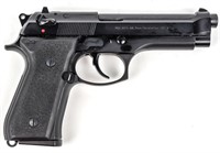 Gun Beretta 92FS Semi Auto Pistol in 9MM