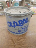 Old Pal Metal Minnow Bucket