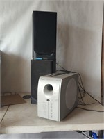 Regent ht-391 powered woofer + philco speakers