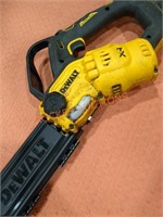 DeWalt 20v-8" Pruning Chain Saw