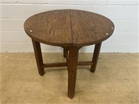 Vtg. Oak Circular Table