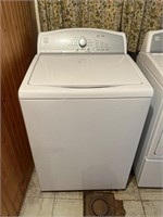 Kenmore Series 600 Like New 44"H x 27"W x 26"D