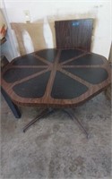 Vintage table w/ leaf