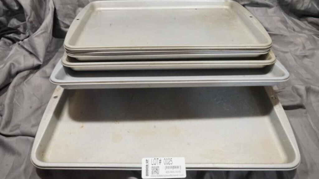 Wilton Cookie Sheets 17.25 x 11.5