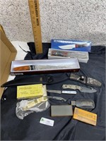 Hunting Knives & Others, Stones
