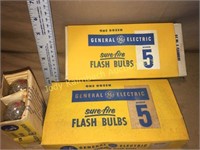 Vintage GE flash bulbs