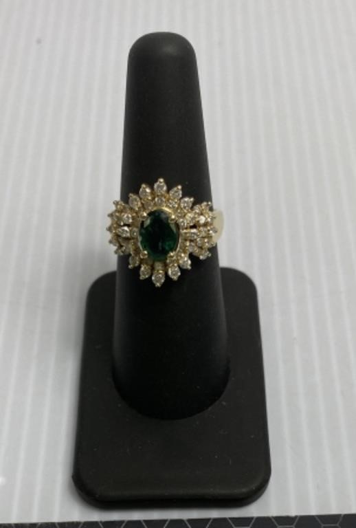 18k Gold & Emerald Cocktail ring size 6.5  with