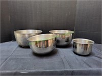 (4) Stainless Steel Mixing Bowls