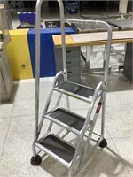 3-step ladder on casters
