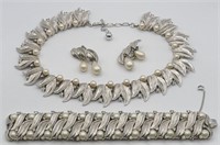 Vintage Trifari Choker, Earrings and Bracelet Set