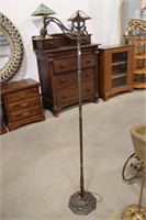 ANTIQUE BRASS FLOOR LAMP