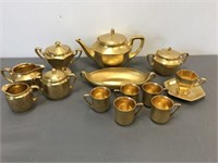 Pickard serving set of 14 pieces