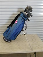 Set of northwestern golf clubs with Mizuno