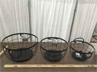 3 different Size metal baskets