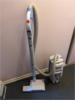 Lux Legacy vacuum cleaner (Main room)