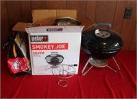 Weber Table Grill Smokey Joe w/ Accessories