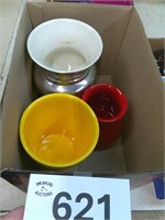 (3) Ceramic Vases