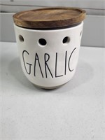 RAE DUNN STORAGE - GARLIC