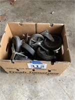 Box lot of casters