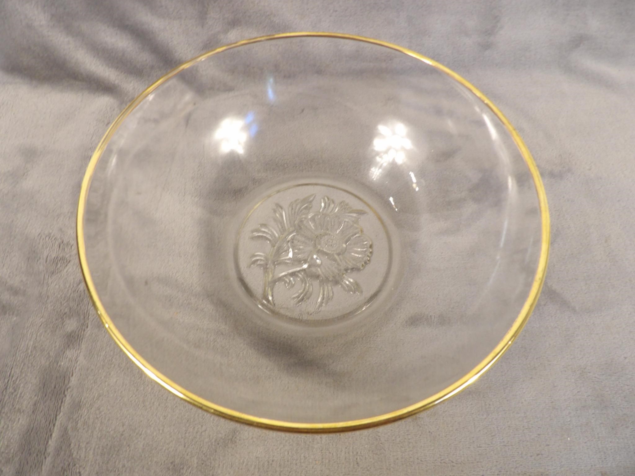 Vintage Jeanette Clear Glass Serving Bowl Camellia