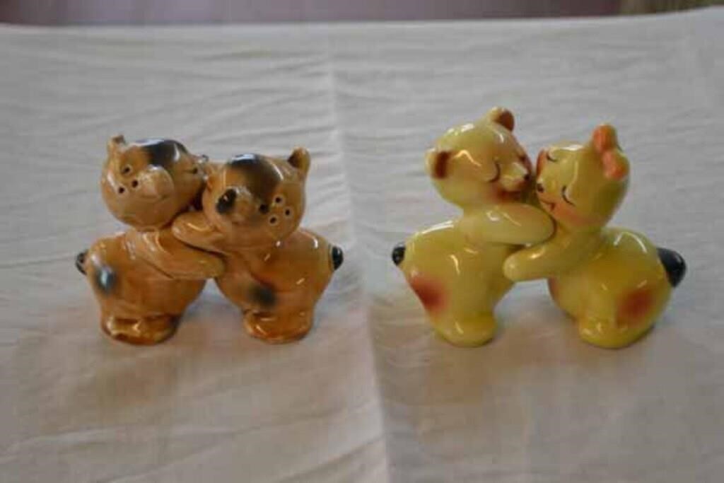 Two Sets Van Tellingen Hug Bear Salt and Pepper